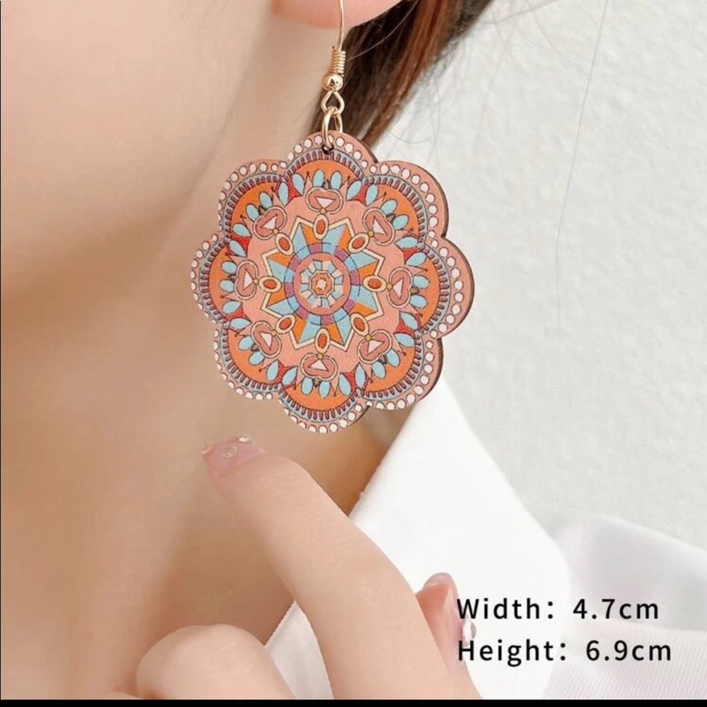 LAST PAIR:Multicolor women’s boho dangle earrings - Picture 4 of 4